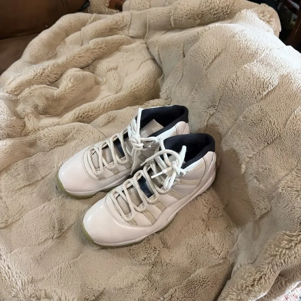 Size 9 - Jordan 11 Retro High Legend Blue